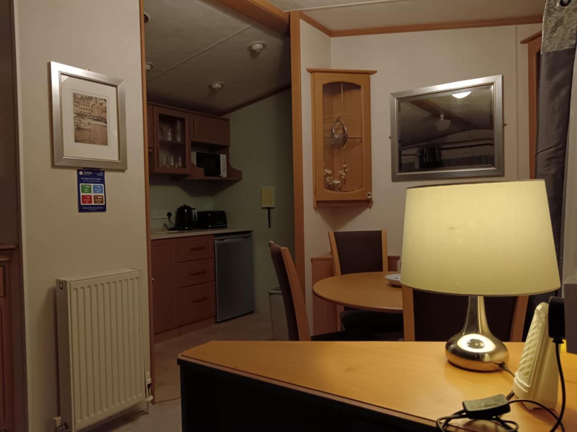 Lovely 3 Bedroom 8 Berth Caravan In Rhyl Exterior photo